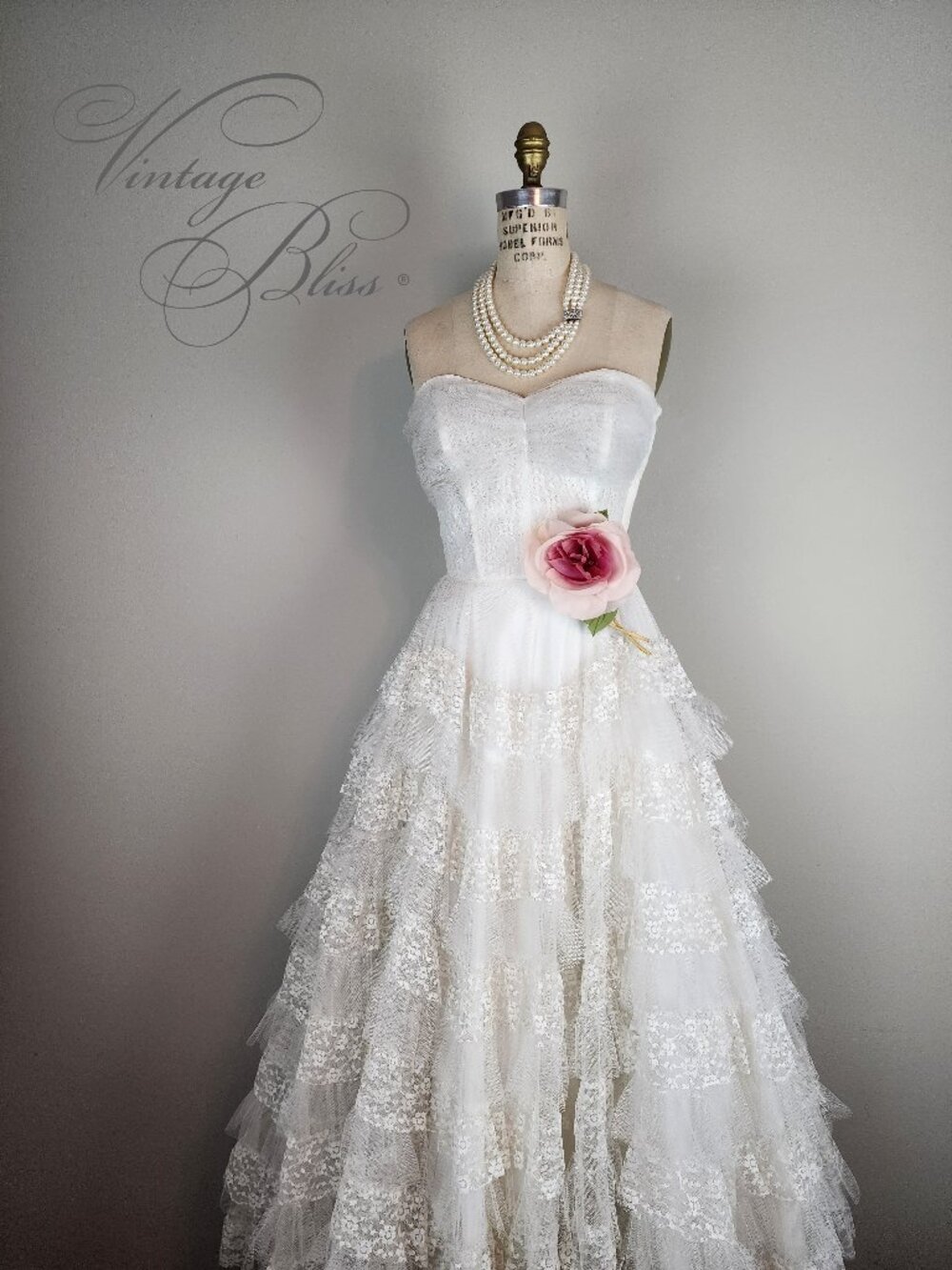 Vintage 1950’s Dreamy Warm White Ruffled Tulle & Lace Cupcake Party Dress